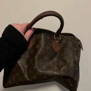 Used authentic speedy 30 Louis Vuitton bought in 2012